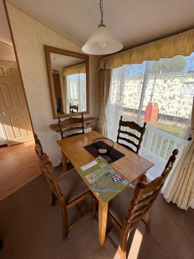 St Osyth Caravan Jaywick Sands Exterior photo